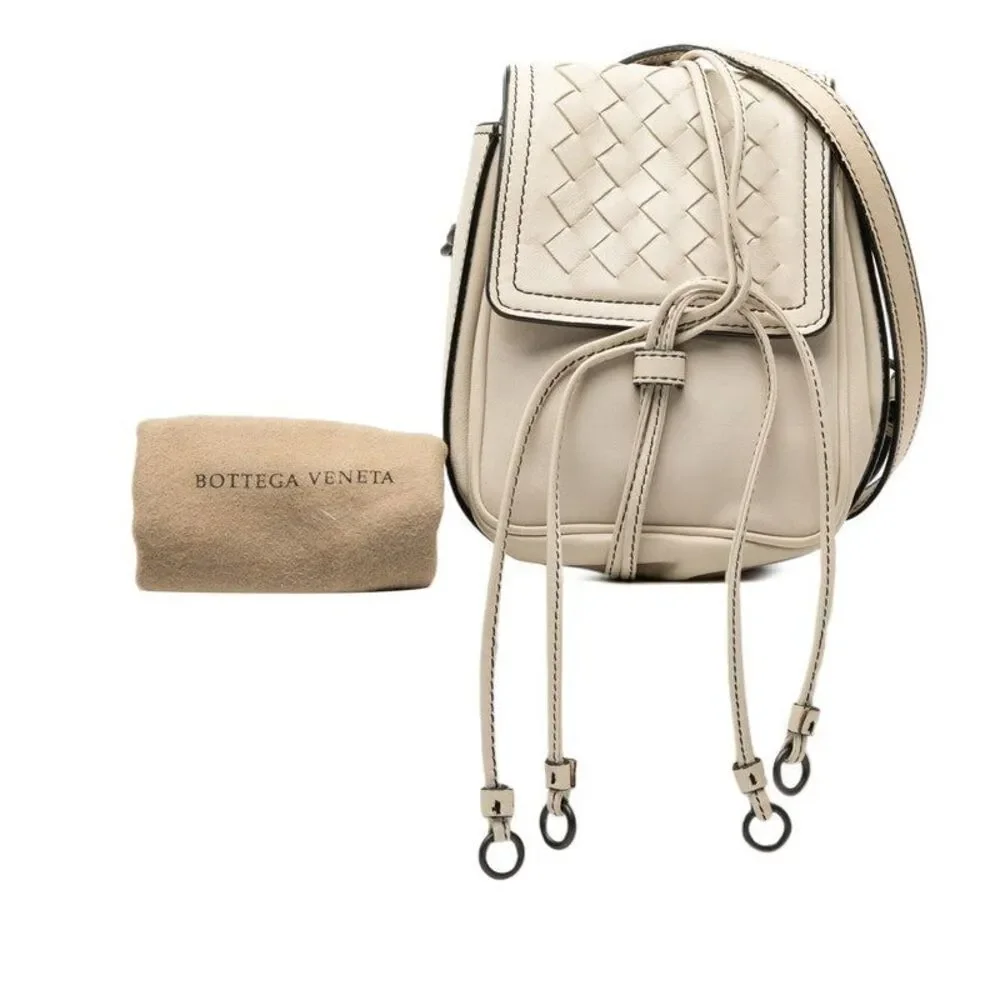 Bottega Veneta delivery duty